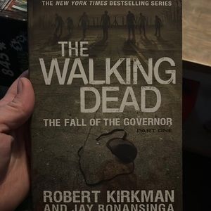 The walking dead book the fall of the governor part 1